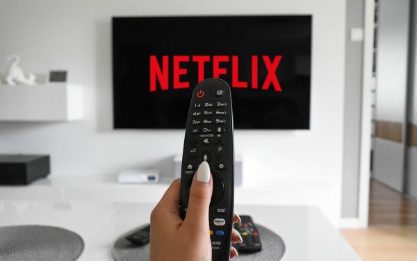 妈妈的朋友5系列主题分类标签在屏幕上以卡片网格形式整齐排列的界面截图